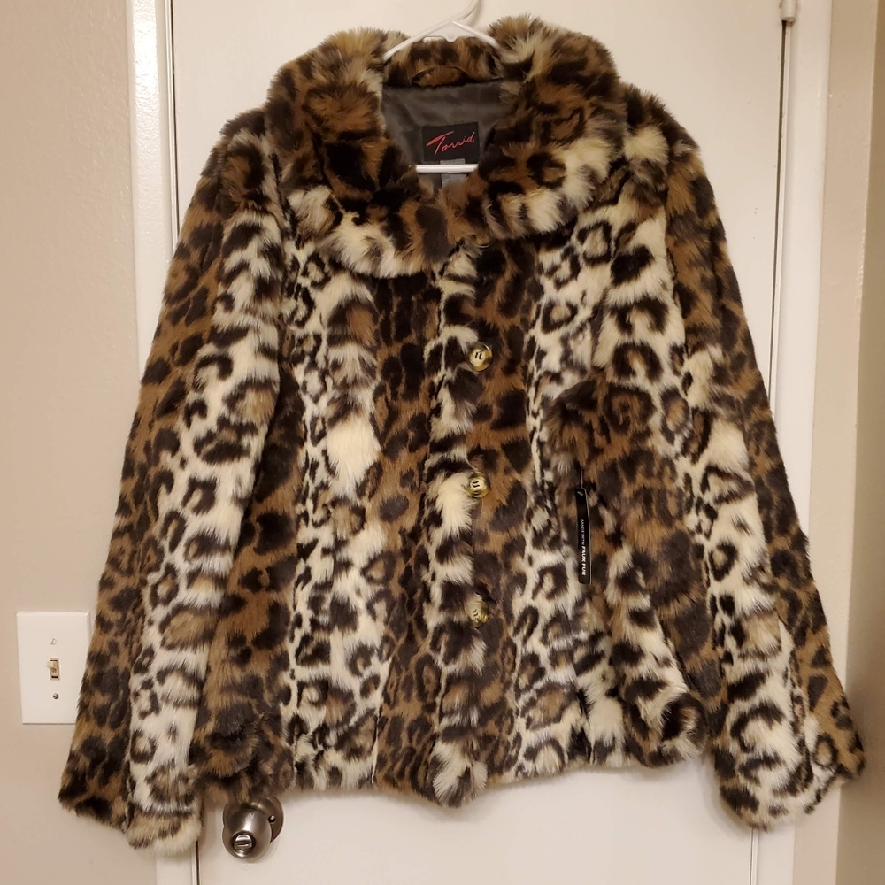 NWT Torrid Leopard Faux Fur Jacket 2X